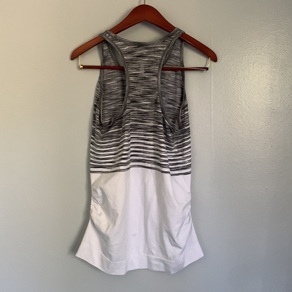 EUC Athleta Space Dye Heather Gray Fade White Shirred Side Waist Racerback Tank - Picture 5 of 5